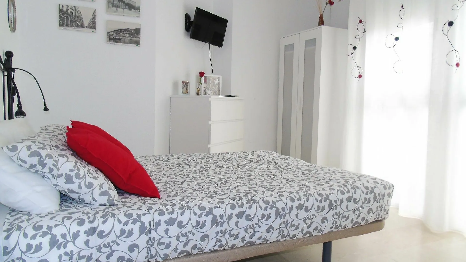 A&N Loft Merced Recently Renovated Malaga Apartment